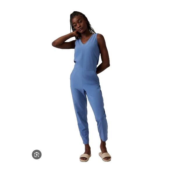 Athleta Brooklyn Utility Jumpsuit Cottage Blue Size 2 Petite - Picture 1 of 10